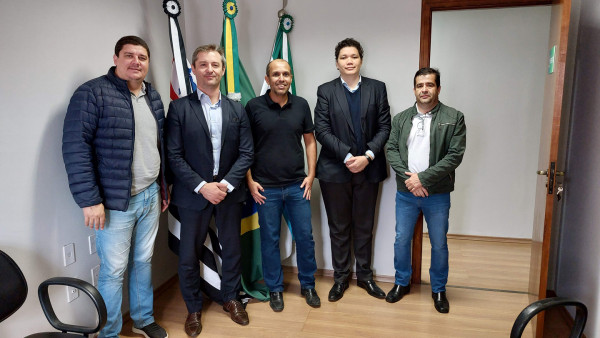 Direção da Faculdade CNEC Capivari visita Instituições da cidade