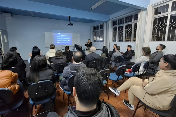 Faculdade CNEC Farroupilha realiza aula inaugural do segundo semestre de 2025