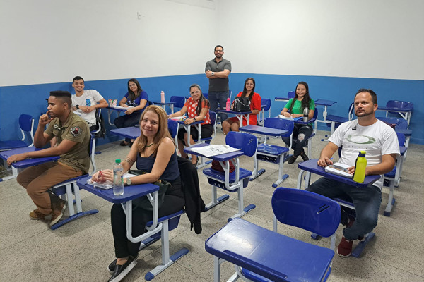 Nova turma de Direito presencial da Faculdade CNEC Capitão Lemos Cunha