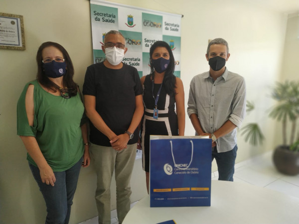 Reitoria e cursos da saúde são recepcionados por secretário da saúde de Osório