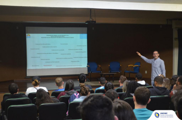 Curso de Educação Física realiza palestra