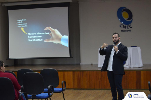 Curso de Enfermagem realiza Aula Magna