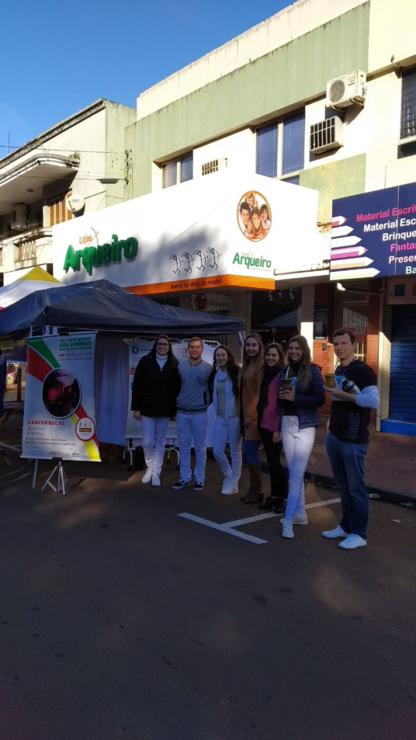 Odontologia prestando serviços na comunidade santo-angelense!