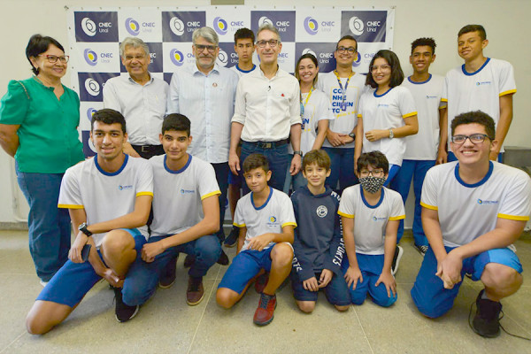 Visita do Governador Romeu Zema em unidades  CNEC de Unaí