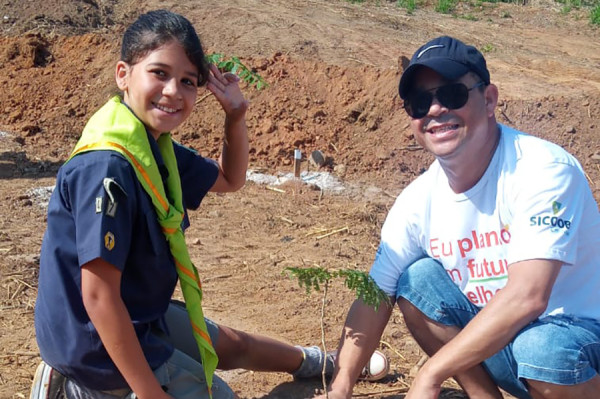 Comemoração do Dia da Árvore: Educação e Conscientização Ambiental em Ação