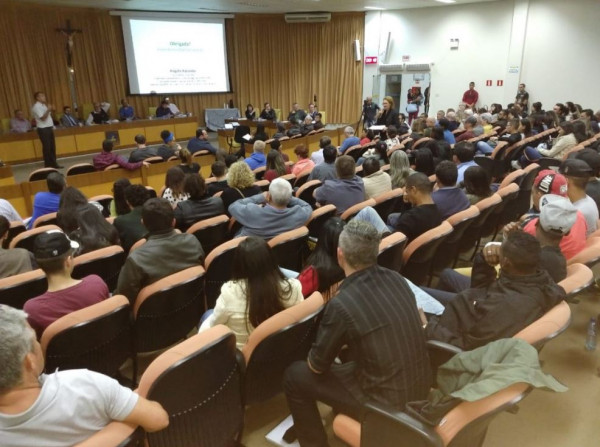 Professor da CNEC Varginha participa de debate sobre o rio Verde